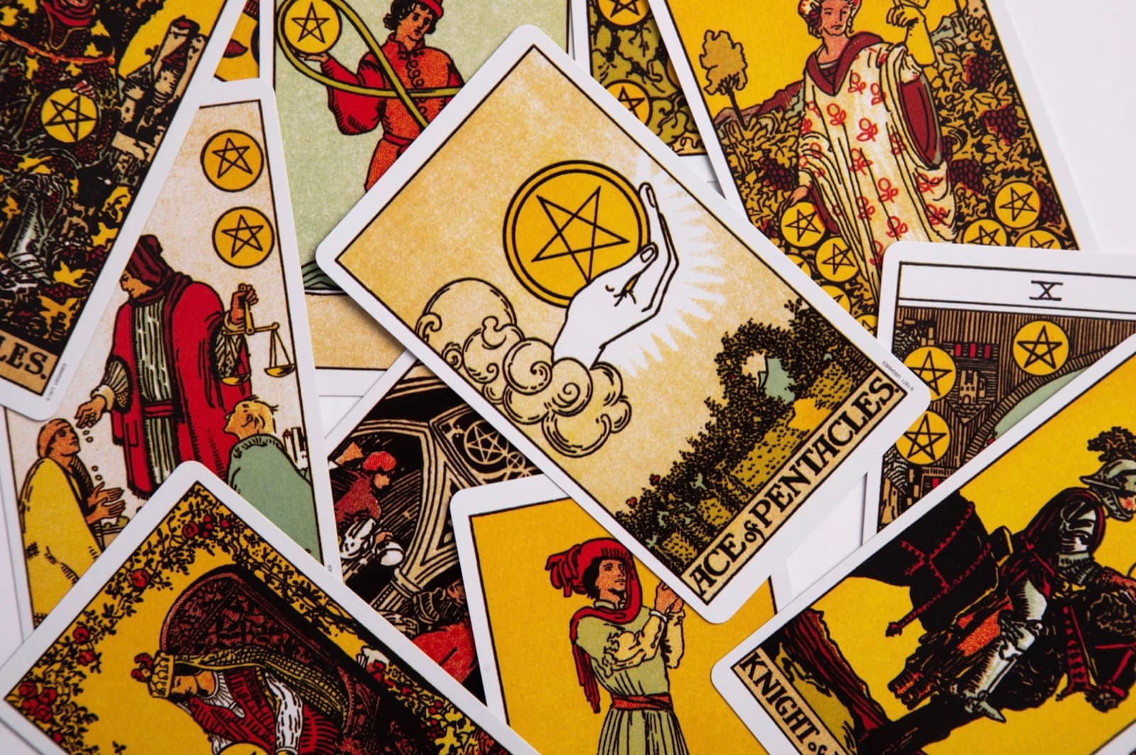 What Is AI Tarot? A Complete Guide to Modern Tarot Reading in the Age of AI