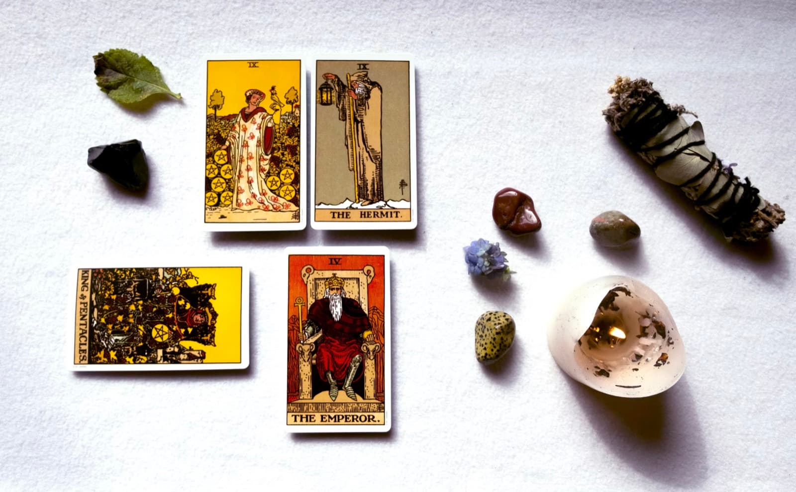 Tarot Spreads: A Complete Guide to Understanding Tarot Layouts and Card Positions